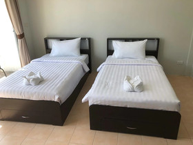 Shots & Dreams Guesthouse