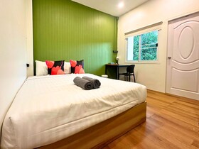 Sleepy Station Hostel