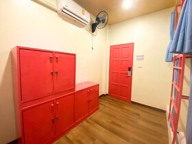 Sleepy Station Hostel