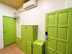 Sleepy Station Hostel