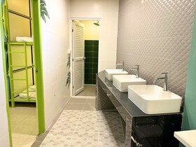 Sleepy Station Hostel