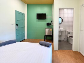 Sleepy Station Hostel