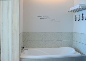 Sugar Marina Hotel Art