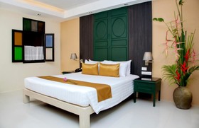 The Old Phuket Karon Beach Resort