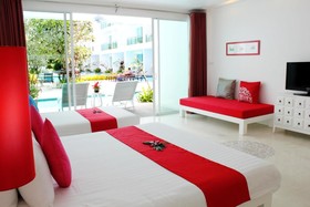 The Old Phuket Karon Beach Resort