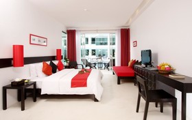 The Old Phuket Karon Beach Resort