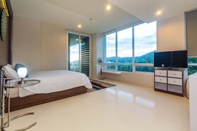 The Palm at Karon Hill by Lofty