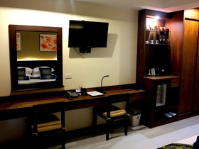 Baan Kata Maytha