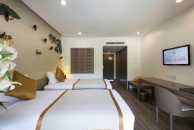 Chanalai Flora Resort