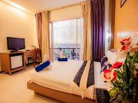 Kata Blue Sea Resort