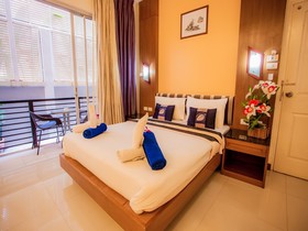 Kata Blue Sea Resort