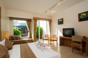 Blu Pine Villa & Pool Access