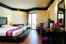 Kata Poolside Resort