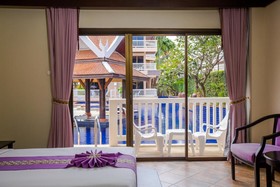 Kata Poolside Resort