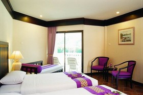 Kata Poolside Resort