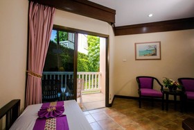 Kata Poolside Resort