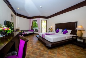 Kata Poolside Resort