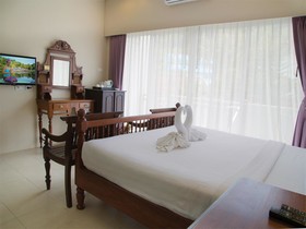 Puding Holiday World