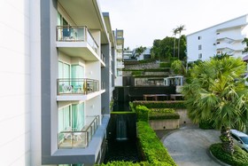 Sugar Palm Grand Hillside