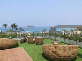 Sugar Palm Grand Hillside