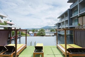 Sugar Palm Grand Hillside