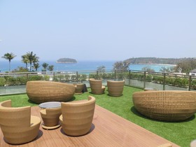 Sugar Palm Grand Hillside