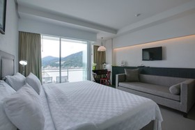 Sugar Palm Grand Hillside