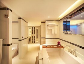 The Boathouse Phuket