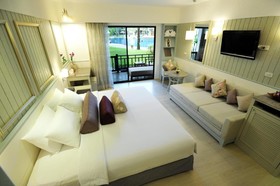 Katathani Phuket Beach Resort