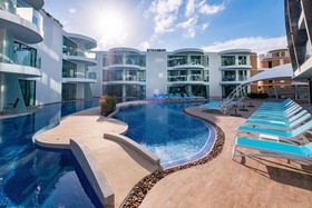 Absolute Twin Sands Resort & Spa