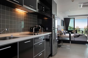 Absolute Twin Sands Resort & Spa