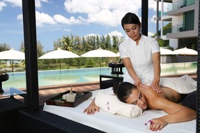 Absolute Twin Sands Resort & Spa