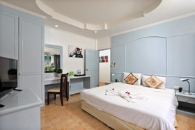 Gorgeous Boutique Room