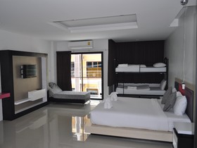 Buasri Phuket Hotel