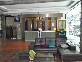 Buasri Phuket Hotel