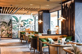 Four Points by Sheraton Phuket Patong Beach Resort