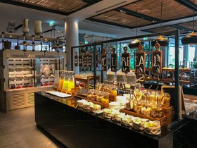 Four Points by Sheraton Phuket Patong Beach Resort