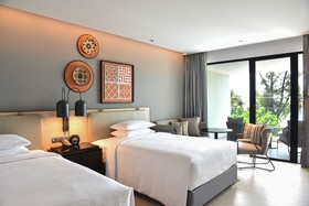 Four Points by Sheraton Phuket Patong Beach Resort