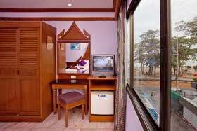 Grand Blue Hotel