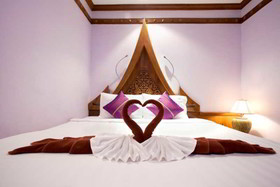 Grand Blue Hotel