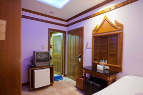 Grand Blue Hotel