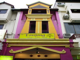 Le Tanjong House