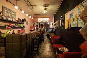 Phuket 43 Guesthouse