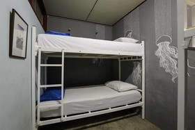 Phuket 43 Guesthouse