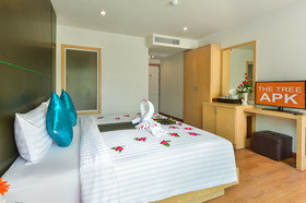 Zephyr Grand Hotel