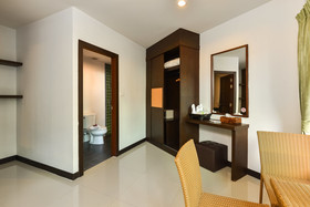 Zephyr Grand Hotel