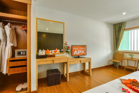 Zephyr Grand Hotel