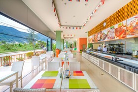 Zephyr Grand Hotel