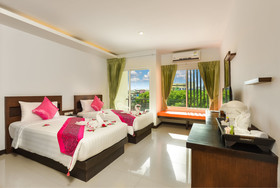 Zephyr Grand Hotel