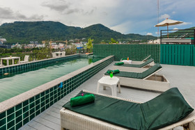 Zephyr Grand Hotel